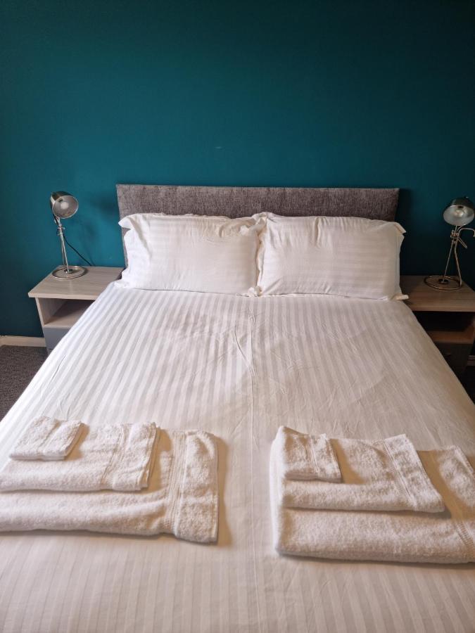 Lovely 2 Bedroom Serviced Apartment With Parking Mansfield Kültér fotó