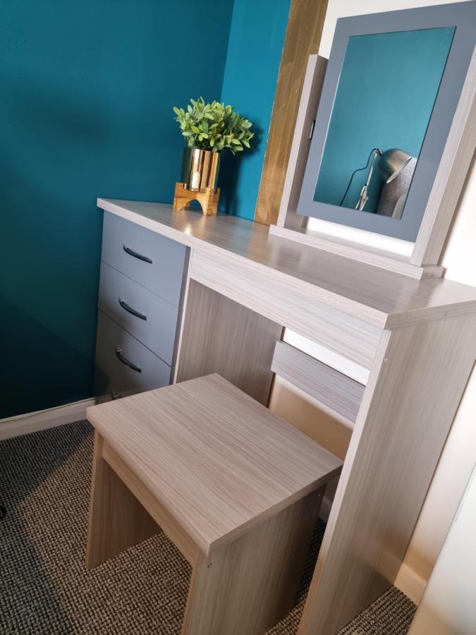 Lovely 2 Bedroom Serviced Apartment With Parking Mansfield Kültér fotó