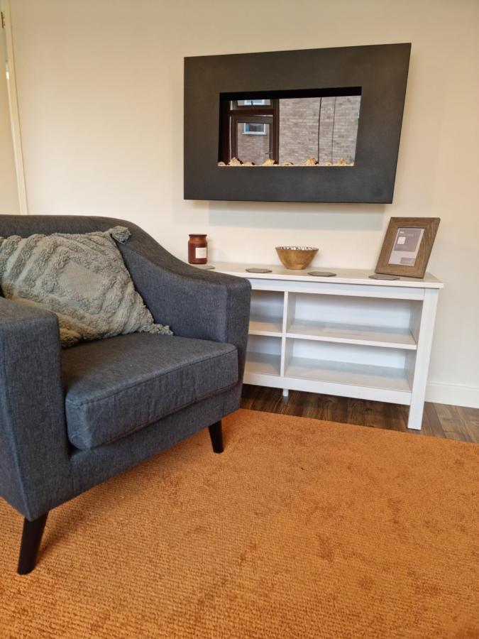 Lovely 2 Bedroom Serviced Apartment With Parking Mansfield Kültér fotó