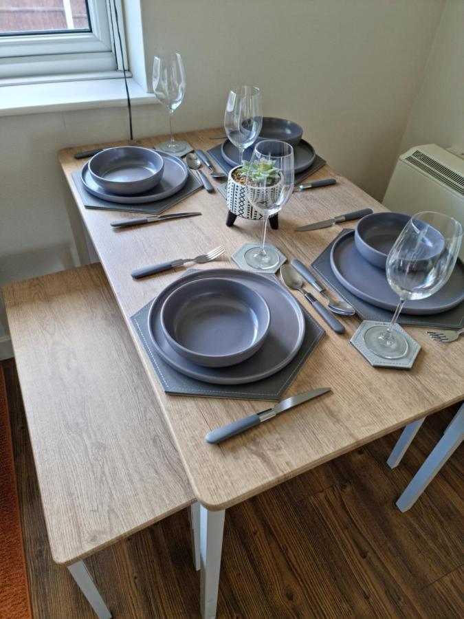 Lovely 2 Bedroom Serviced Apartment With Parking Mansfield Kültér fotó